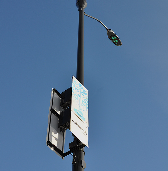 small street light pole